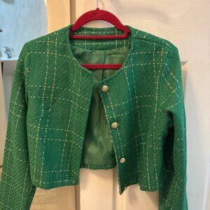 Green blazer cropped